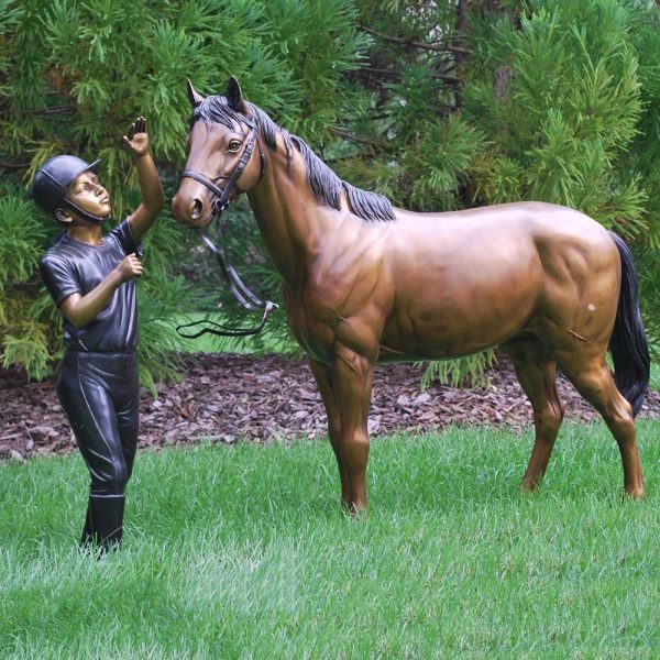 life size horse statue