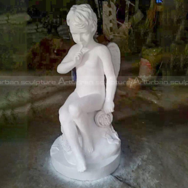 تمثال كيوبيد الشهير