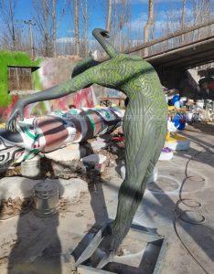 Escultura de Bailarina Abstracta