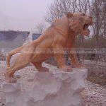 Statue de tigre en marbre