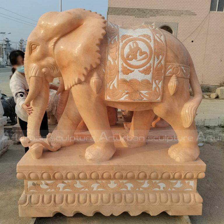 Grandes décorations d'éléphant