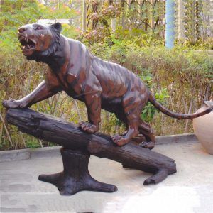 life size tiger statue