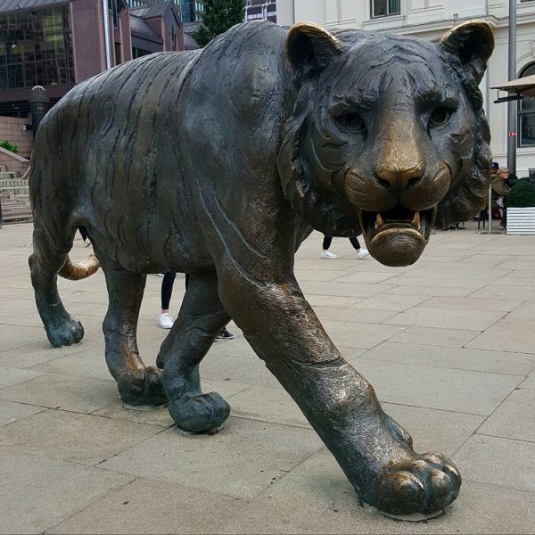 feng shui tiger statue