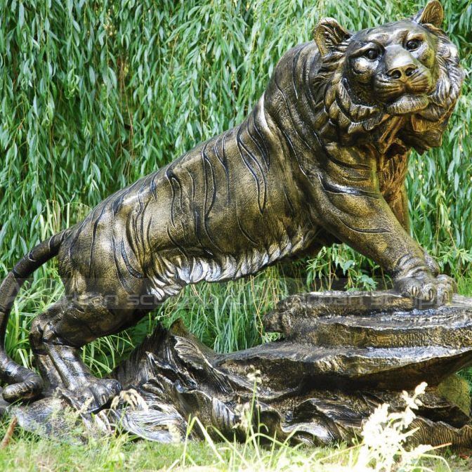 antique tiger statue