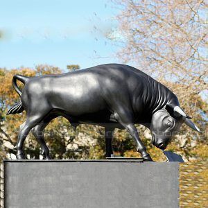 raging bull statue