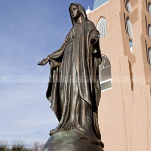 virgin maria statue