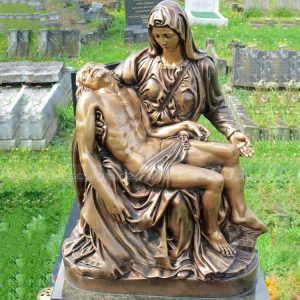 michelangelo sculpture pieta