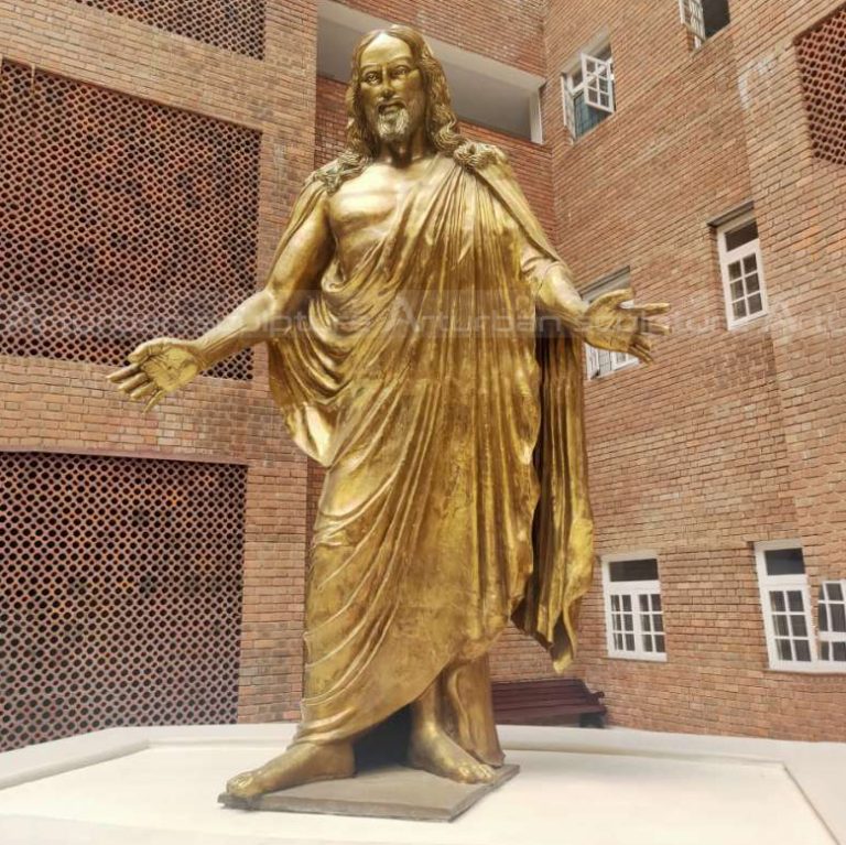 estatua grande de Jesús
