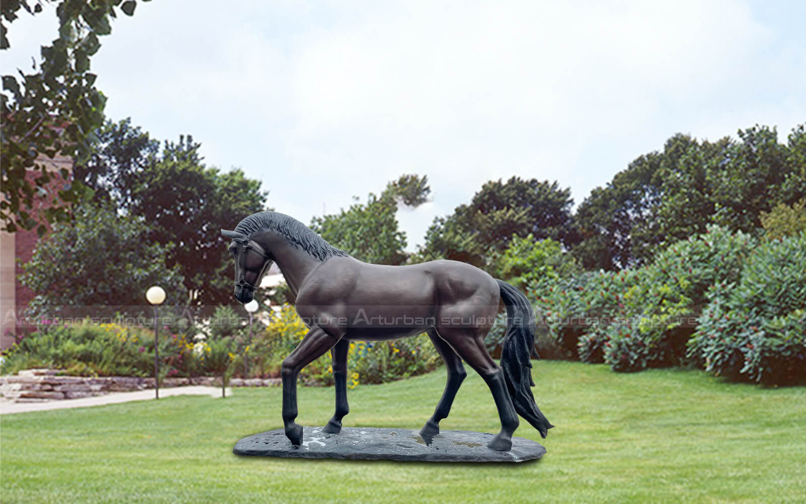 bronze horse statue