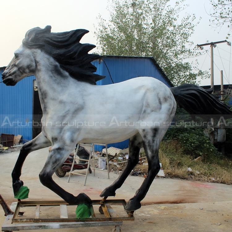 lifesize fiberglass horse