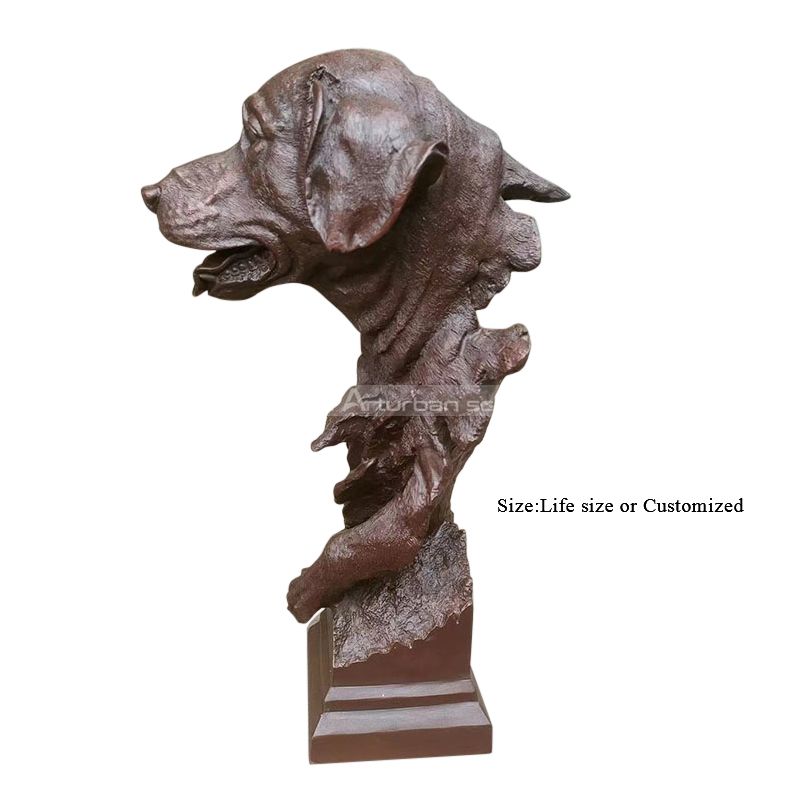 Escultura de Cabeza de Perro