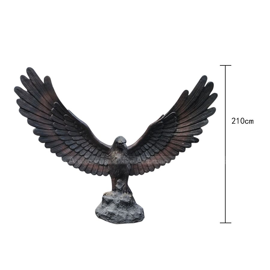 outdoor eagle sculpture