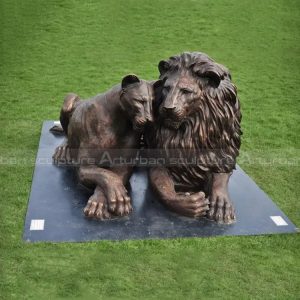 lion and lioness statue