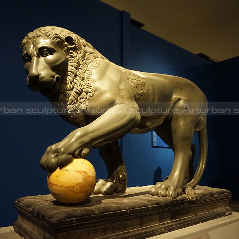 marble lion sculpture