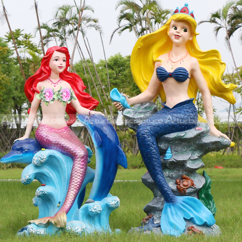 big mermaid statue