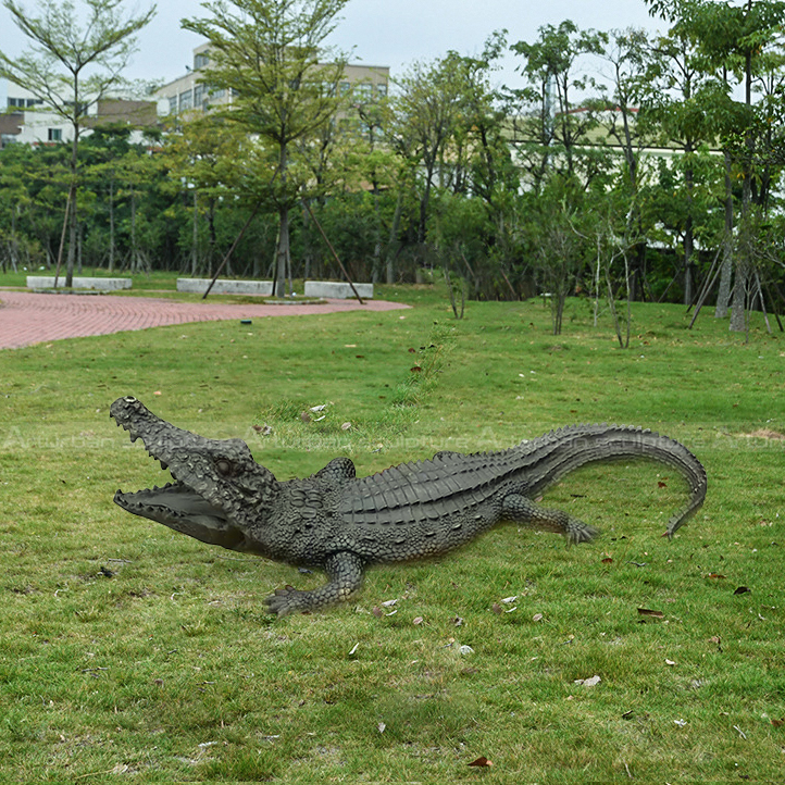 garden crocodile statue