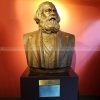 karl marx busto