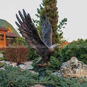 flying eagle sculpture