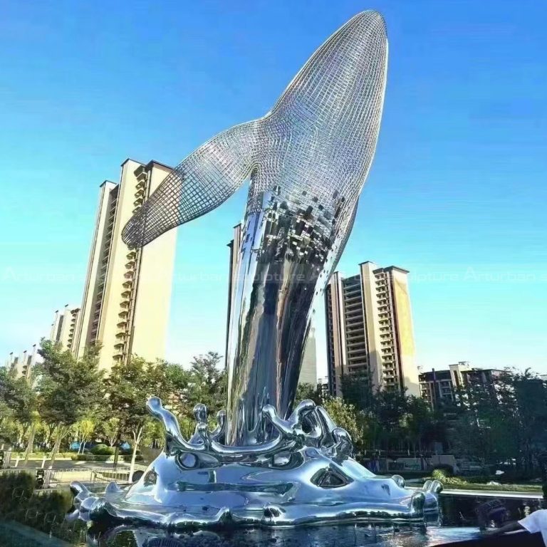 Grande statue de dauphin