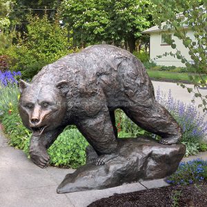 bear garden sculpture