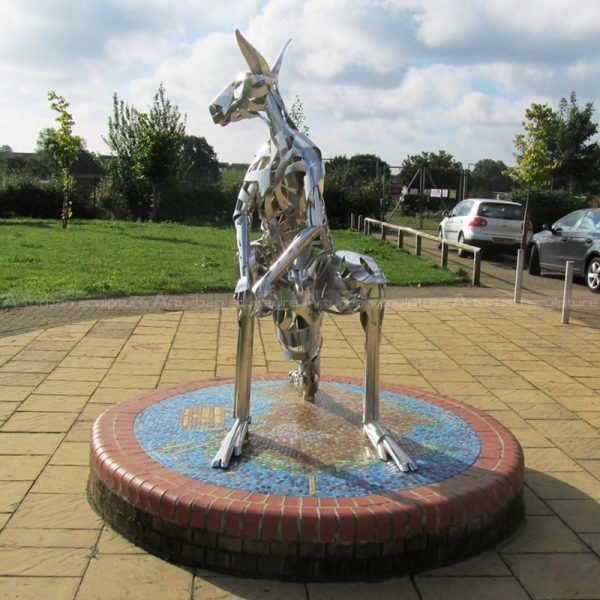steel kangaroo sculpture