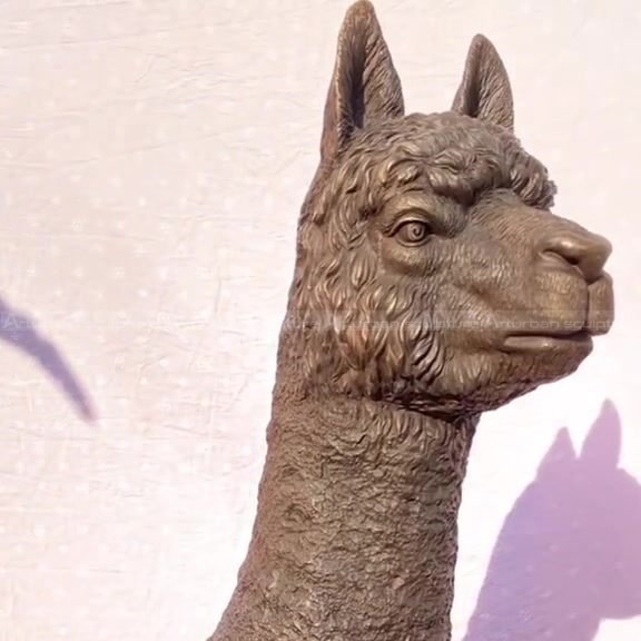 lama sculpture