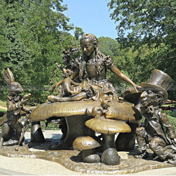 alice wonderland statue