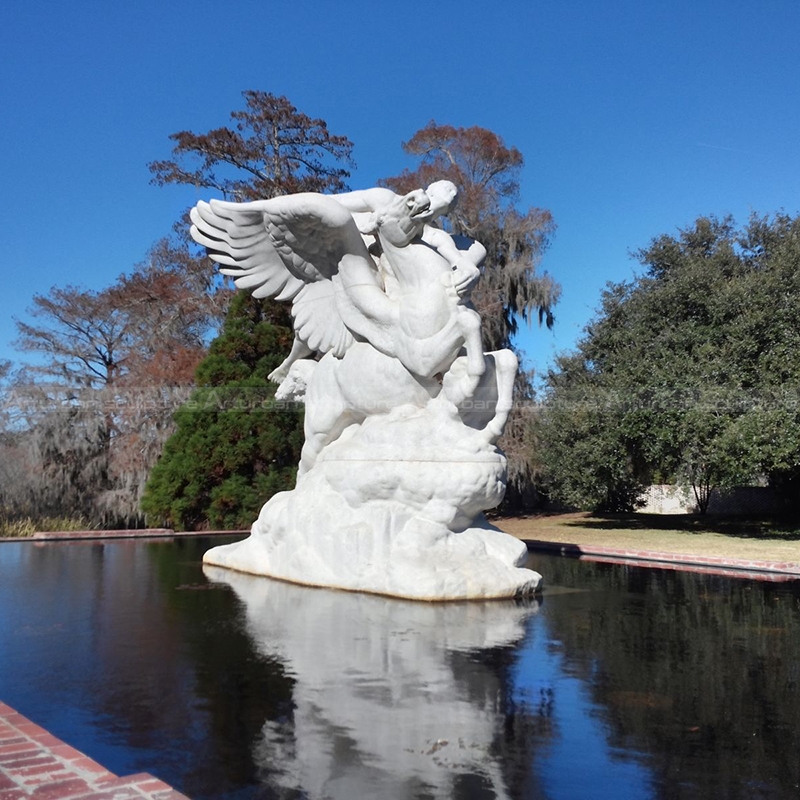 pegasus horse statue