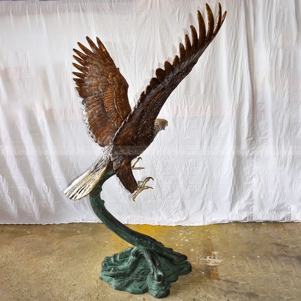 bald eagle yard statue