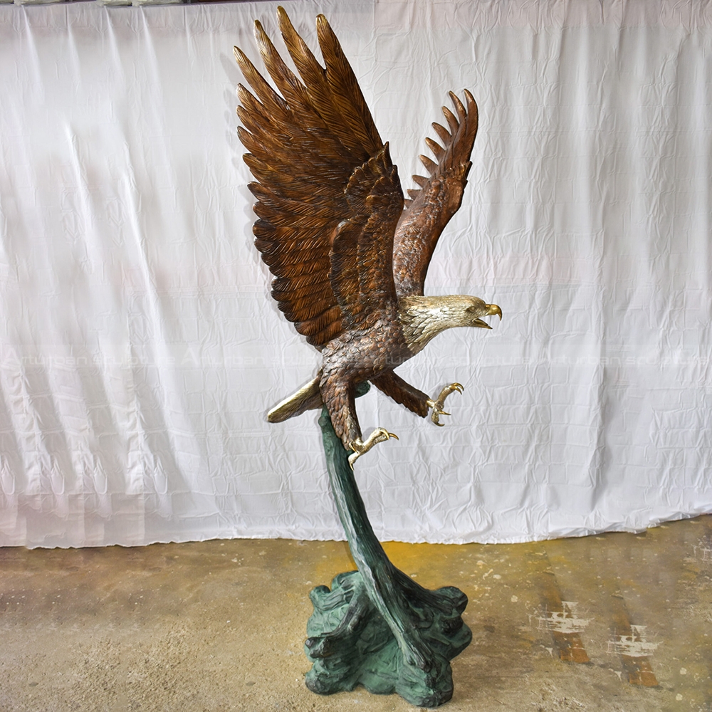 bald eagle yard statue