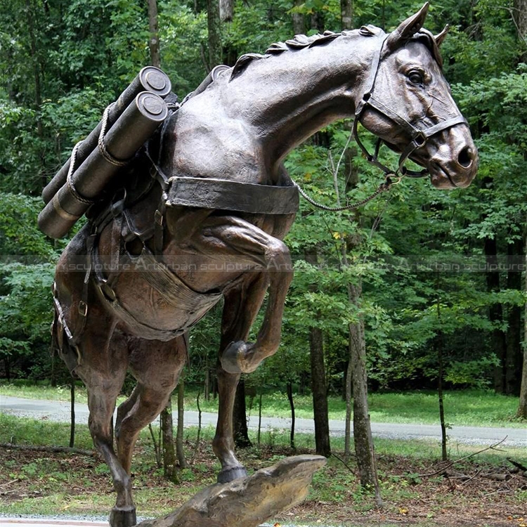 war horse sculpture