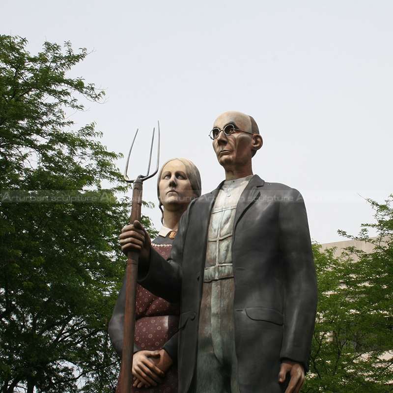 Giant American Gothic Statue