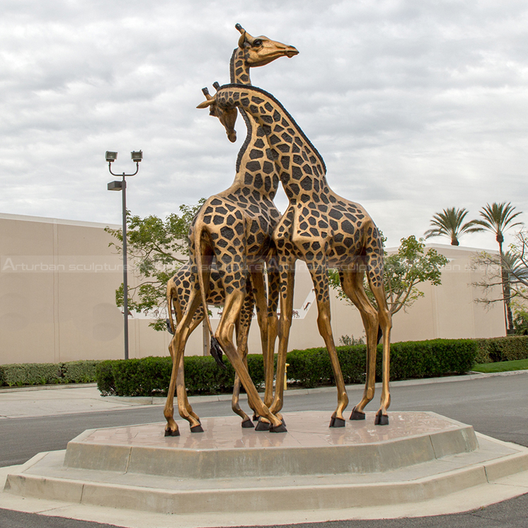 tall giraffe statue decor