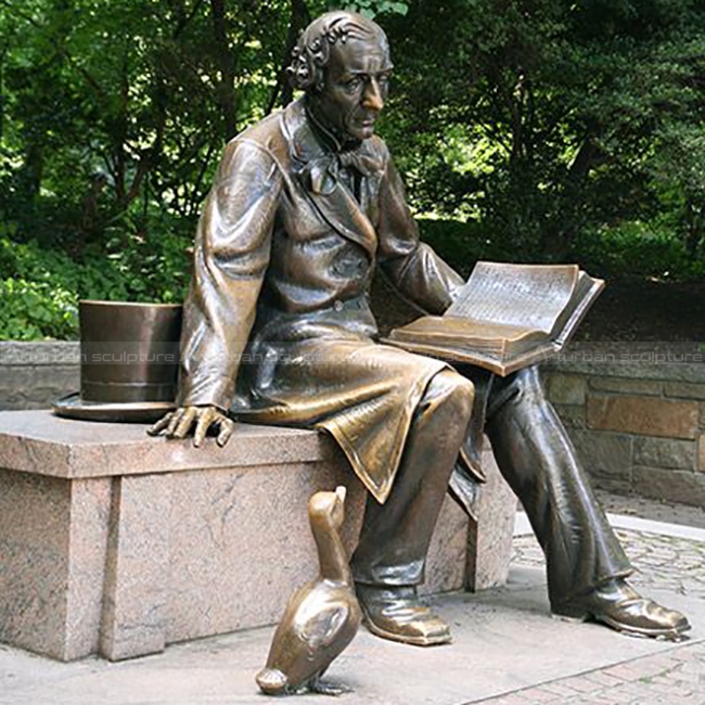 statue of hans christian andersen