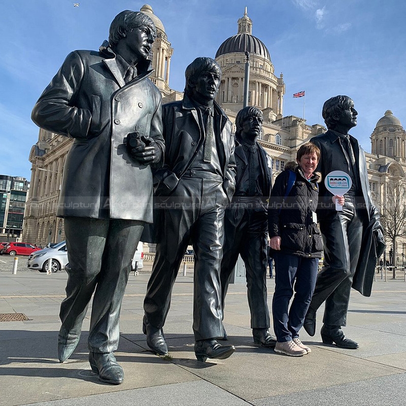 the beatles sculpture