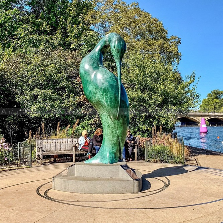 giant bird sculpture