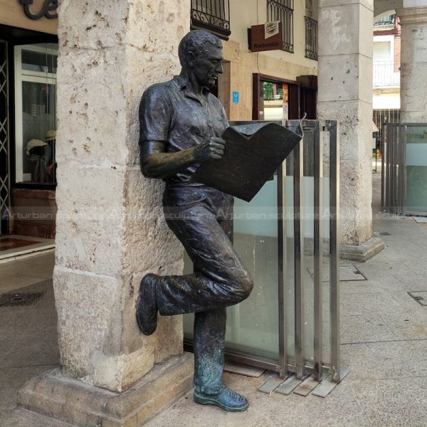 reading man sculpture