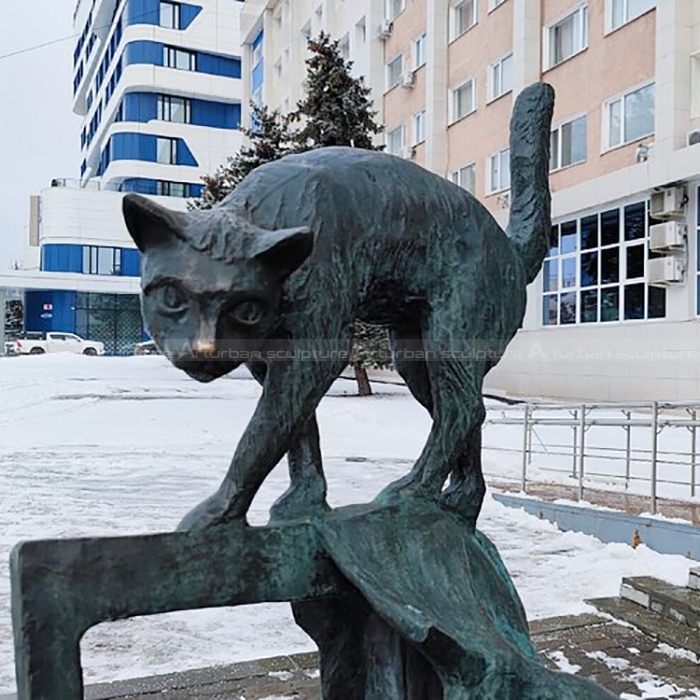 outdoor cat sculpture