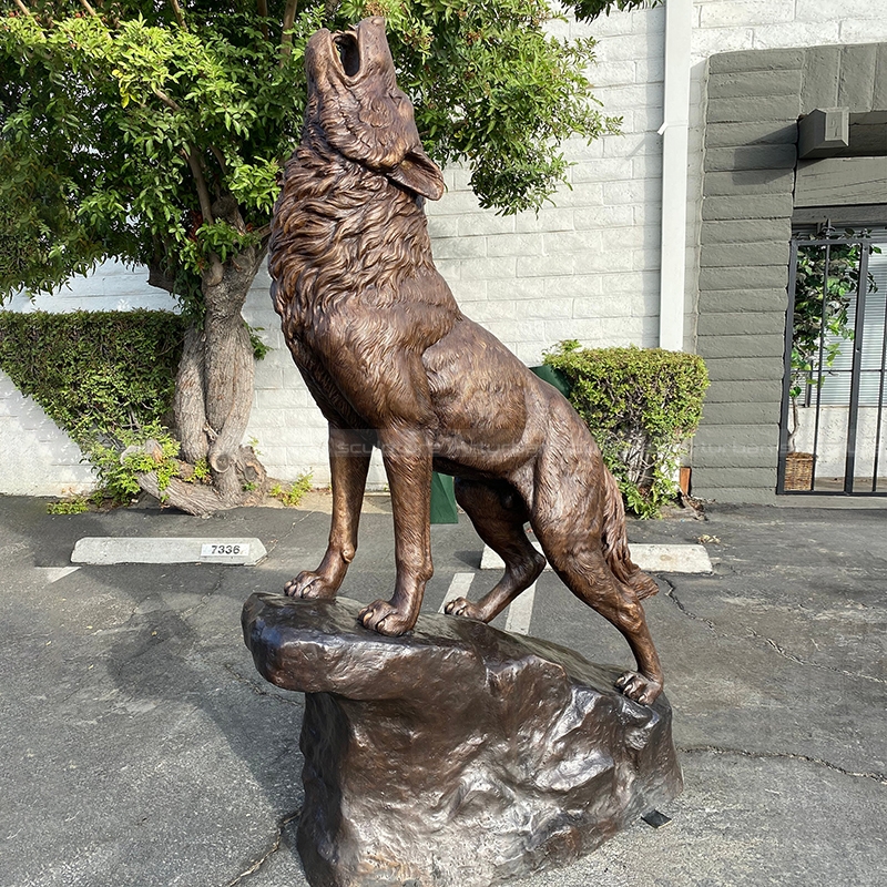 bronze wolf sculpture