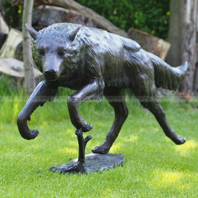 bronze wolf sculpture