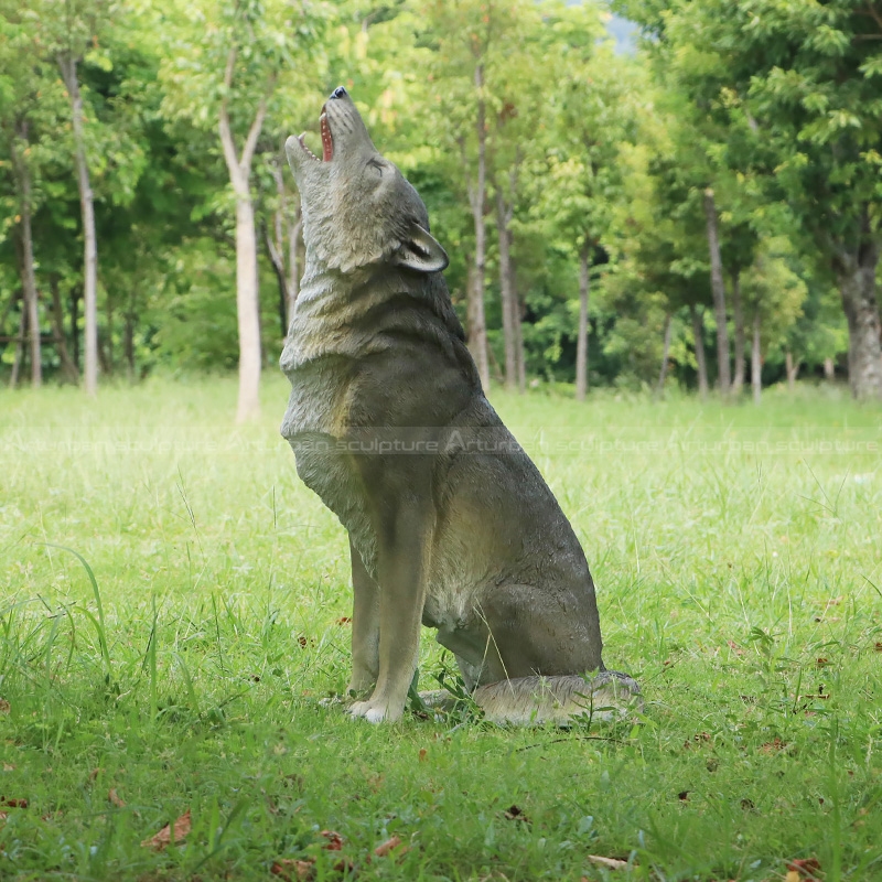 wolf statue garden