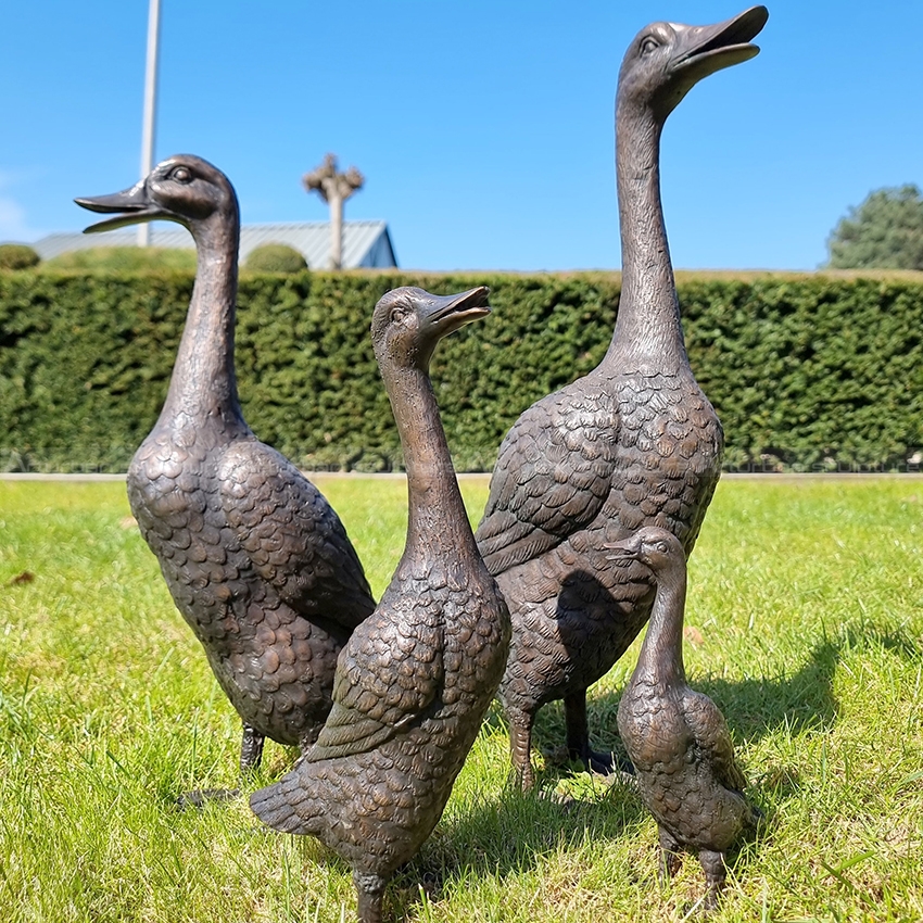 duck family garden statues