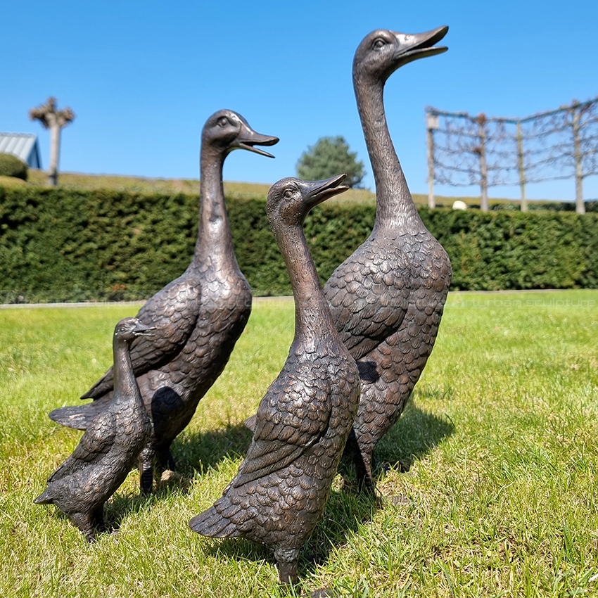 duck family garden statues