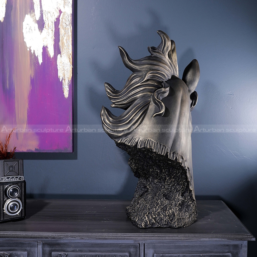 horse head home decor