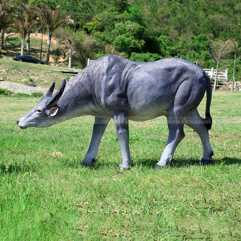 buffalo garden statue