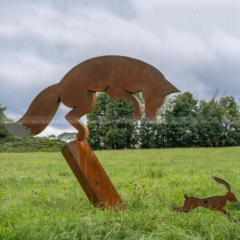 Sculpture abstraite de renard