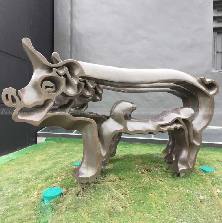 sculpture de porcelet