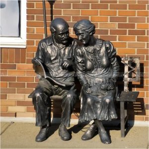 old couple sculpture