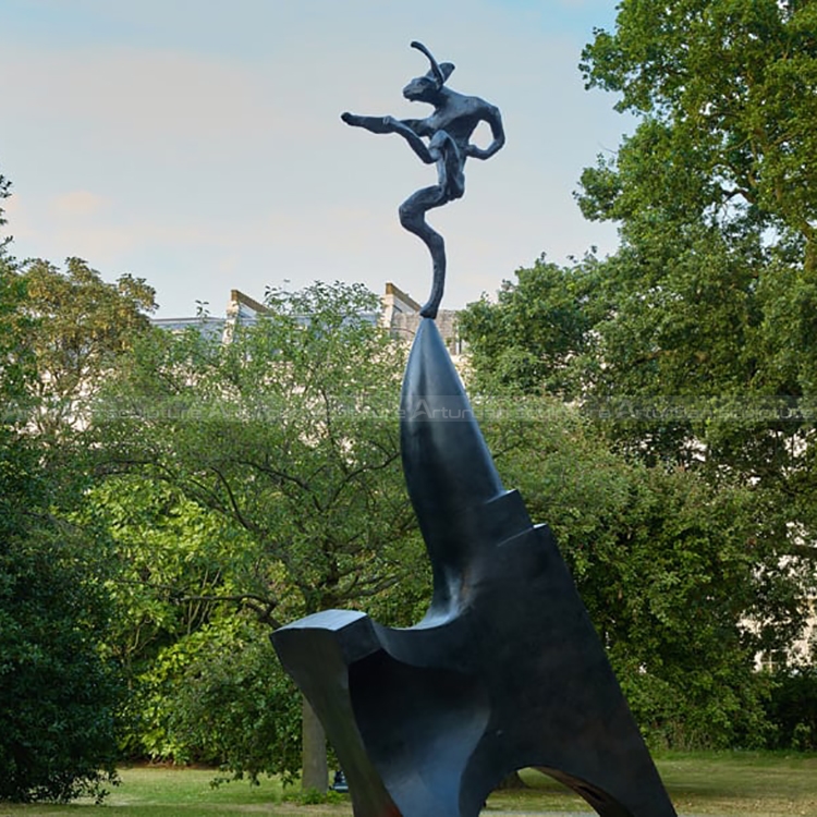 nijinski hare sculpture