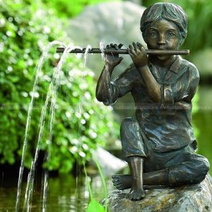 boy with flute fountain